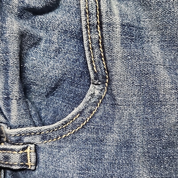 GUC American Eagle High Rise Distressed Jeggings - Picture 3 of 5